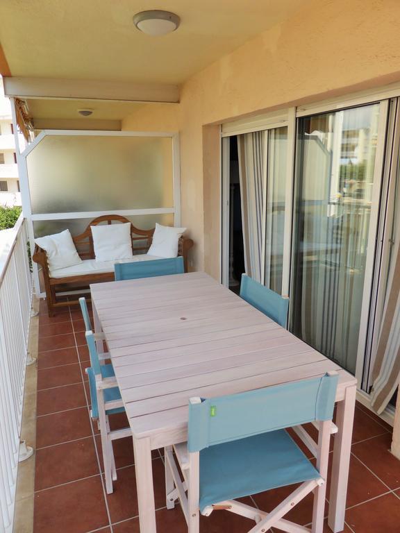 Mont-Roig Apartment كامبريلس الغرفة الصورة